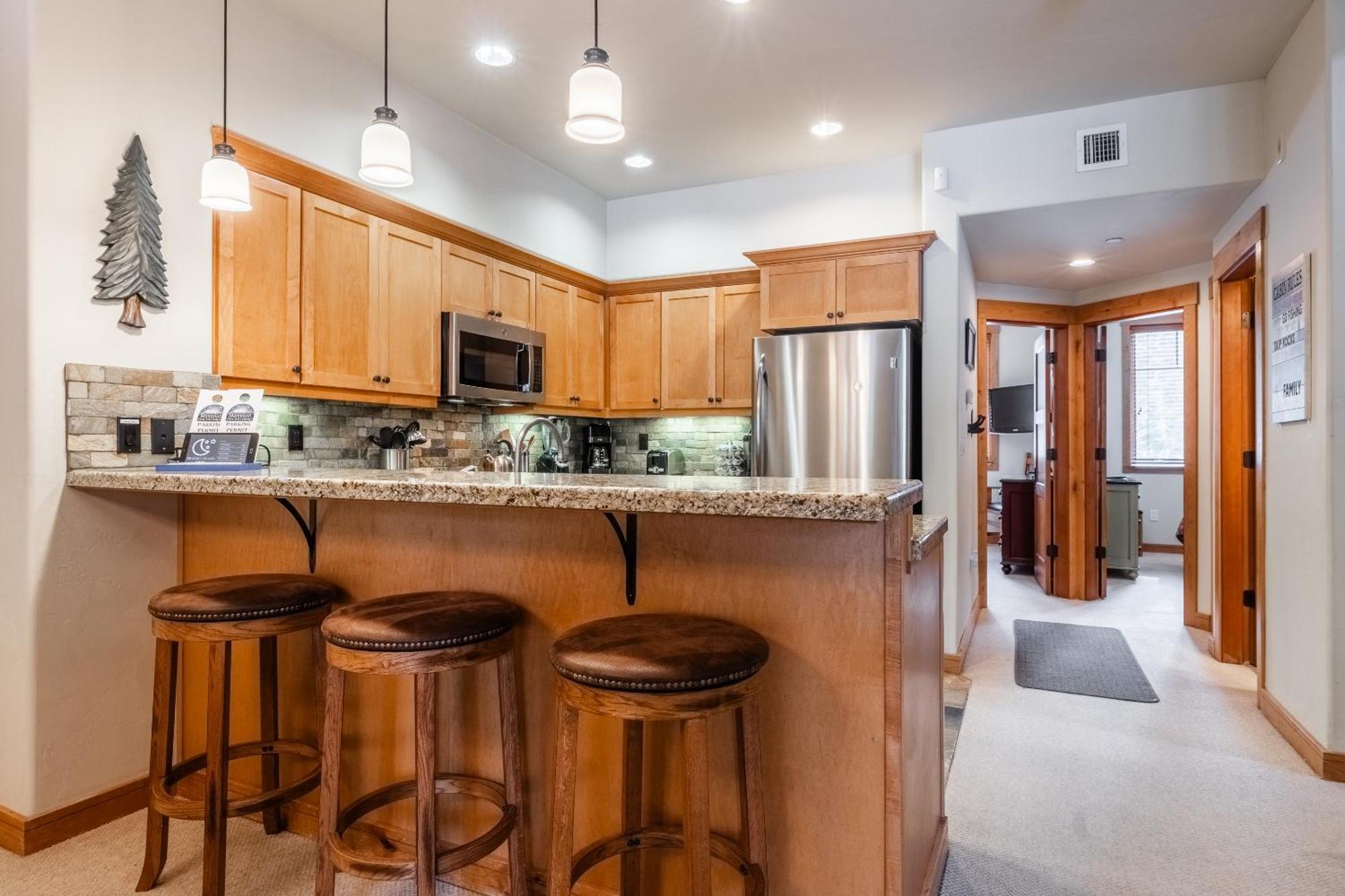 Upscale 4 Bed, 3 Bath At The Woodwinds With Amazing Mountain Views And Golf Course Access And Private Hot Tub And Garage Sleeps 10 Villa Mammoth Lakes Eksteriør bilde